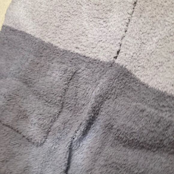 Thread & Supply Sweater Cardigan soft fuzzy women’s one size fits all NEW - Picture 11 of 14